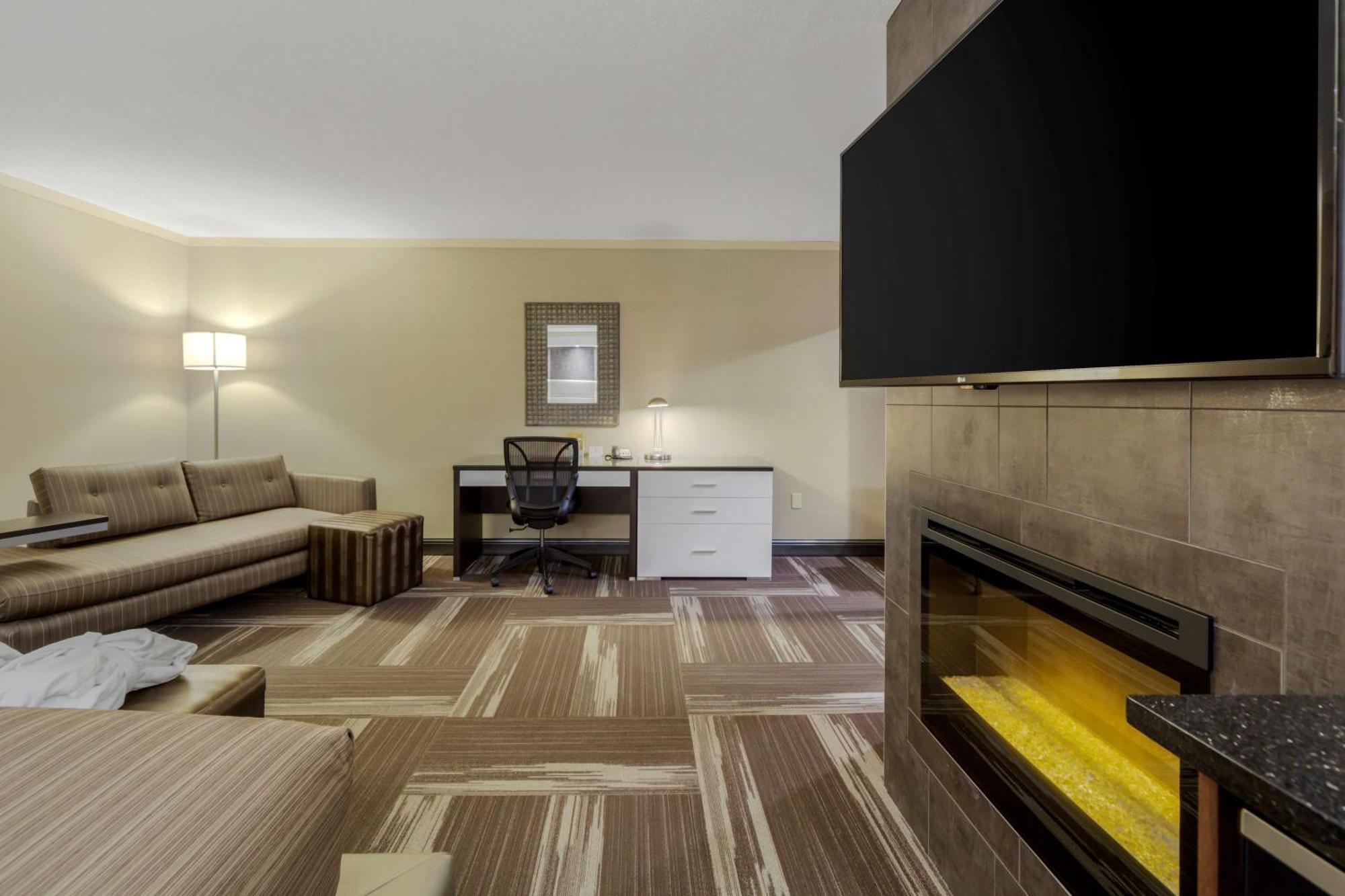 Best Western Premier Denham Inn & Suites Leduc Esterno foto