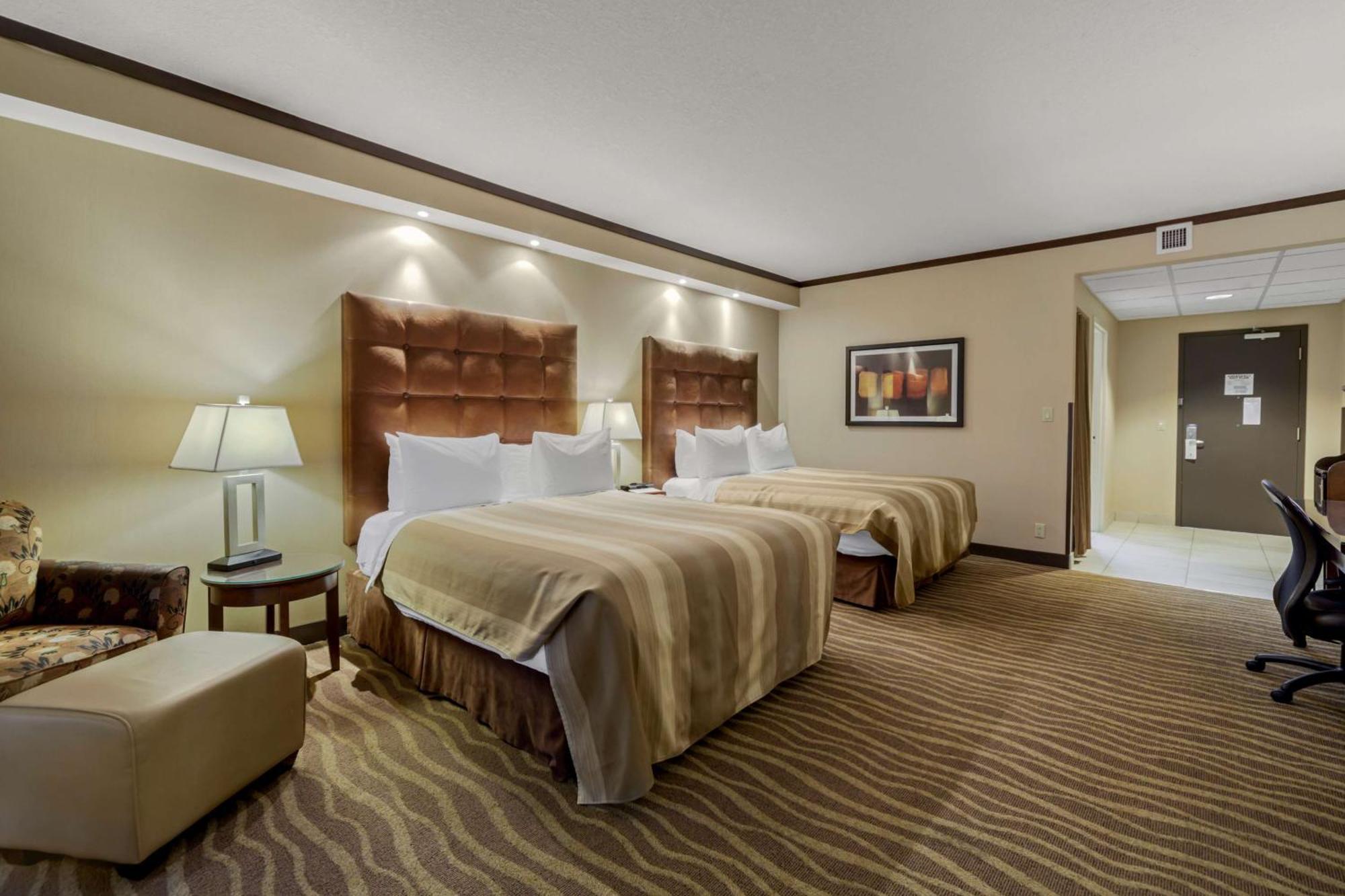 Best Western Premier Denham Inn & Suites Leduc Esterno foto