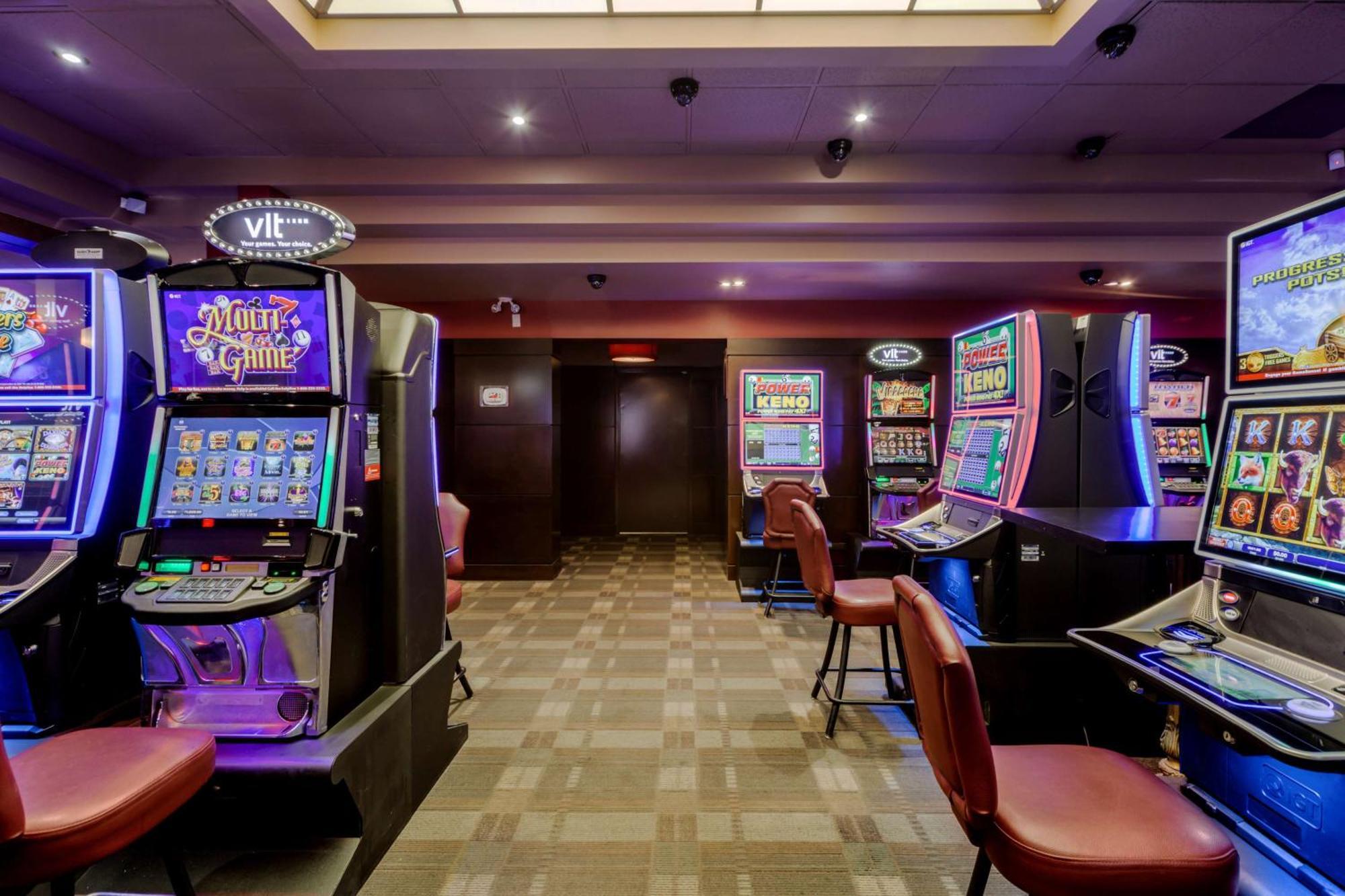 Best Western Premier Denham Inn & Suites Leduc Esterno foto
