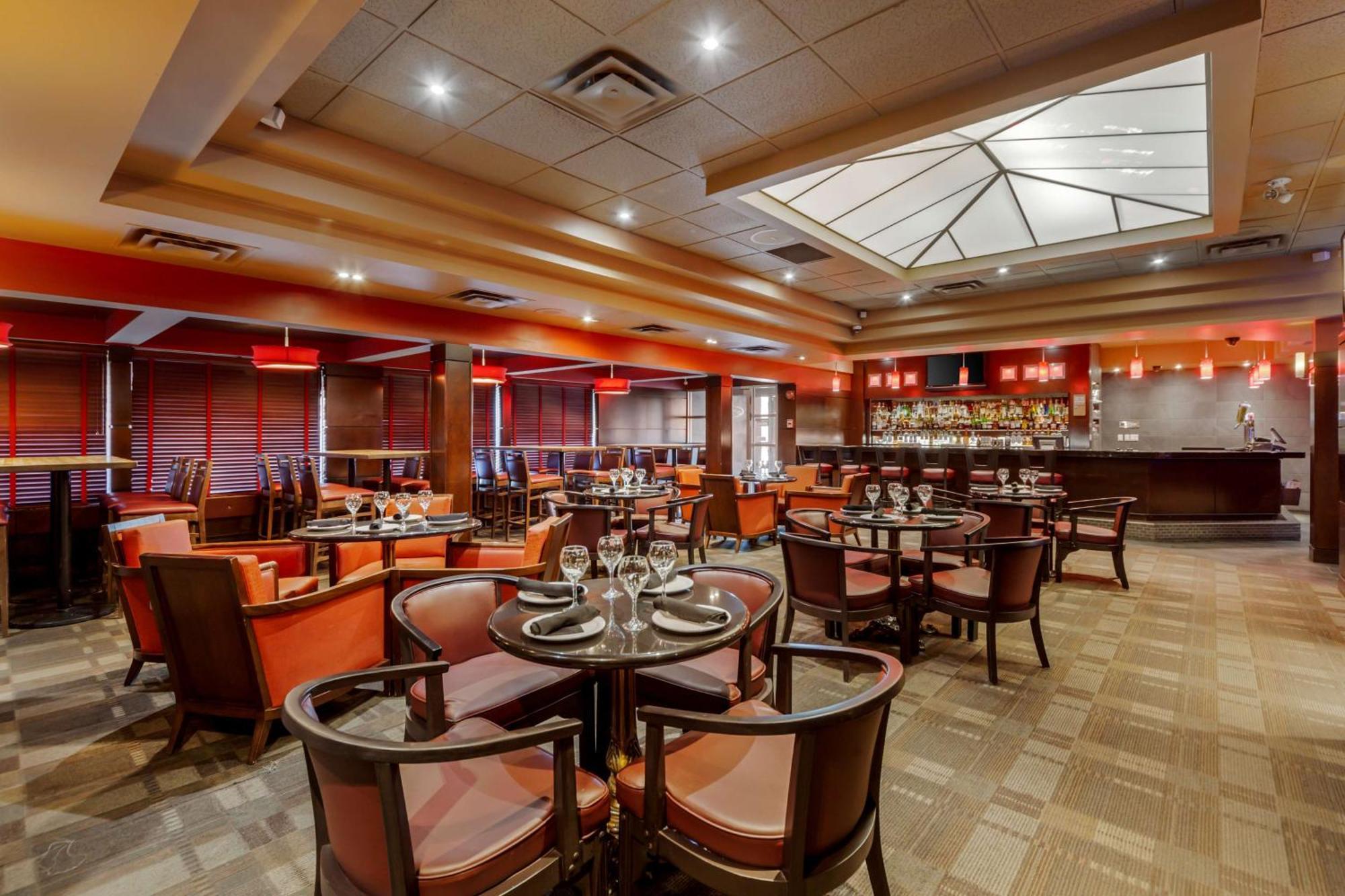 Best Western Premier Denham Inn & Suites Leduc Esterno foto