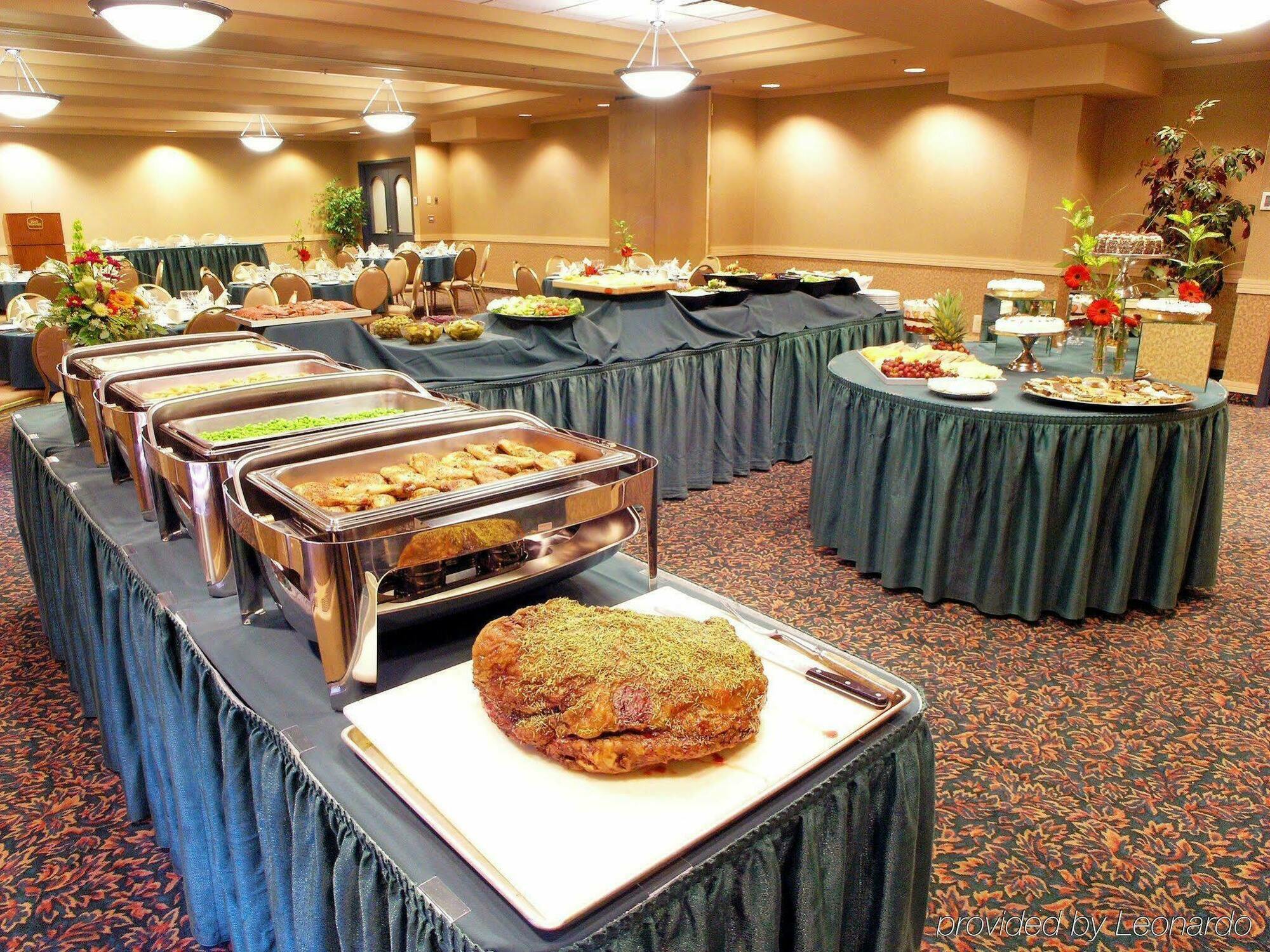 Best Western Premier Denham Inn & Suites Leduc Ristorante foto